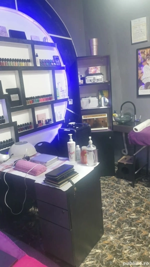 Angajez frizer, Inchiriez Scaun Frizerie, Inchiriez Masa Manichiura Pedichiura, Inchiriez Cosmetica  - imagine 4