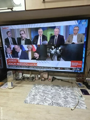 Vând TV Vortex 100cm 