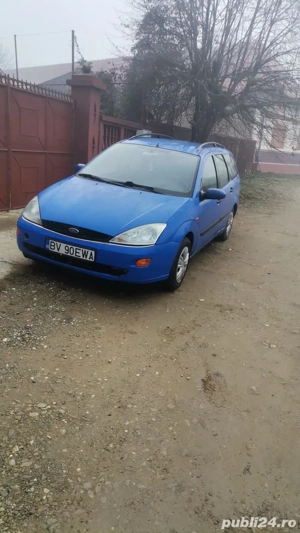 Vând ford focus 2003