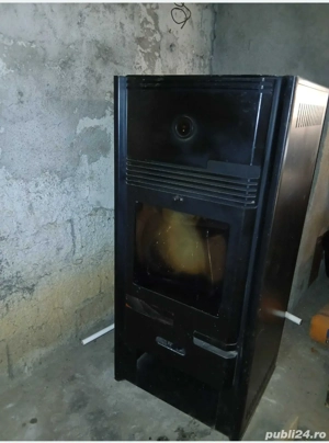 Vând termosemineu 22kw termosemineul vine la pachet cu pompa de apa se poate si separat daca doriti 