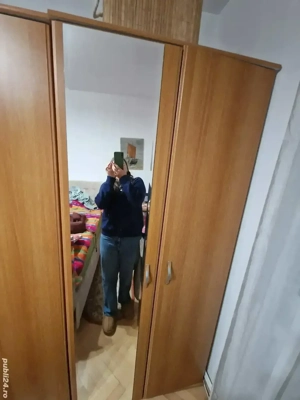 Vand 3 dulapuri cu oglinzi