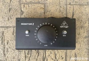controler volum Behringer Monitor 1