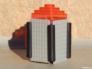 Jucarie bloc de sticla zgarie-nori colectia Kinder 1995