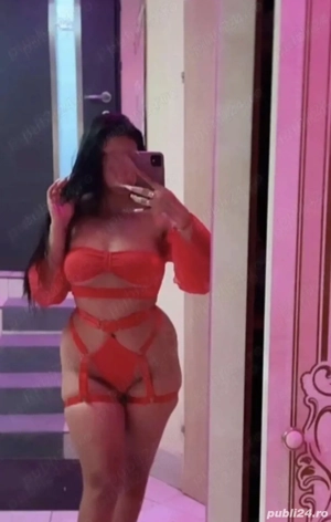 Brunetă reală 100%