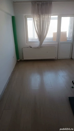 Închiriez apartament 3 camere