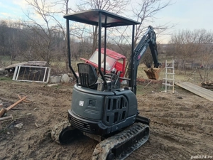 vand miniexcavator VXE IHIMER cu senile extensibile  se poate lucra in panta rampa