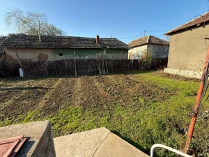 Vând casă țărănească  - imagine 4