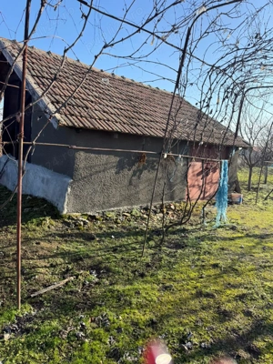 Vând casă țărănească  - imagine 6