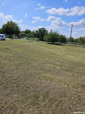 Vând două locuri de casă  - imagine 9