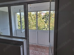 apartament 2 camere, decomandat, zona piata noua - imagine 4