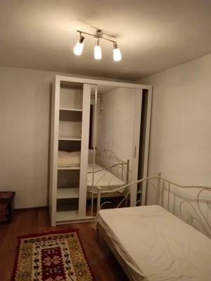 Casă renovată, gata de mutat,la 1 km de Spitalul Județean și Stadion - imagine 3