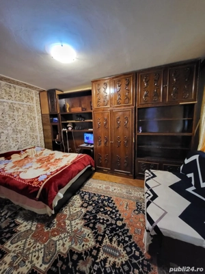Proprietar, ofer spre inchiriere un apartament , 40 mp, cu o camera , modificat, la Medicina, 270 eu