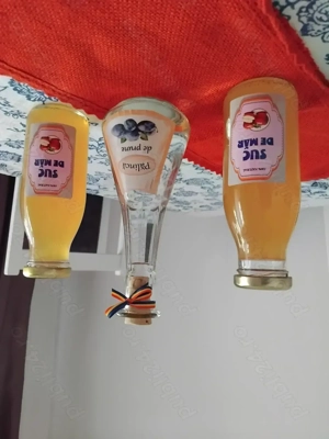 Vînd țuică prune !