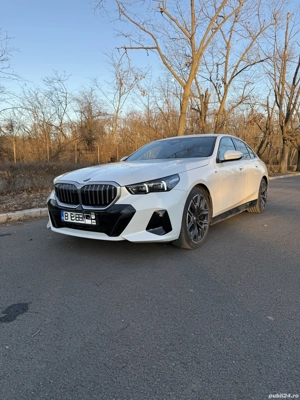 BMW seria 5 G60 520iA an 2024 - imagine 2