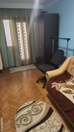 Închiriez apartament 