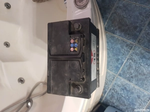 acumulatori auto 12 v