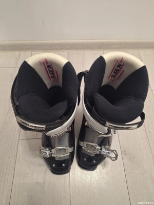 Vand clapari schi marimea 38 stare buna