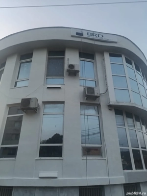 Alpinisti utilitari inlaturam zapada de pe acoperis jgheaburi,reparatii fatade,taieri de copaci