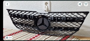 Vand Grila fata MB C Class W204 - imagine 2