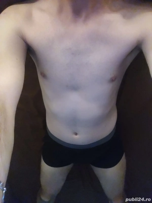 Bărbat, caut un cuplu pentru momente speciale