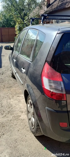 Renault Scenic  - imagine 4