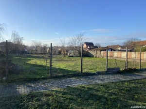 Teren intravilan de vânzare