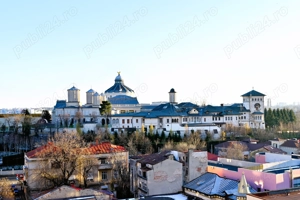 VANZARE Duplex 4 camere pe 2 niveluri (et.6 si 7)   Bd. Unirii nr. 12 (Fantani) Vedere Mitropolie - imagine 2