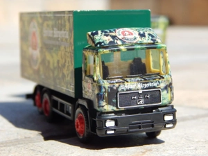 Macheta camion transport cu remorca MAN F90 sc 1:87 Herpa cu vitrina - imagine 2