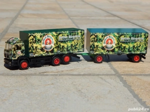 Macheta camion transport cu remorca MAN F90 sc 1:87 Herpa cu vitrina - imagine 4