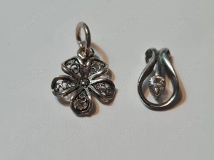 1) 2 medalioane mici din argint