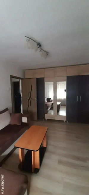 Apartament 2 camere parter-zona Fortuna - imagine 2