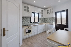 Constructie noua,elegant finisata si echipata,parc privat:1.500 mp, Persani, Brasov - imagine 3