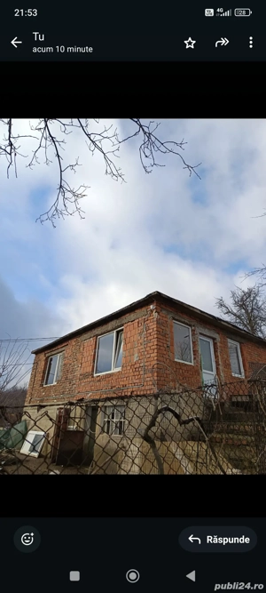 Vând casa cu 5000 mp teren