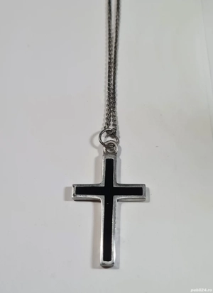 Lantisor + cruciulita cu onix (ambele din argint)