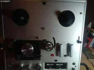 magnetofon Akai x100 .4piste