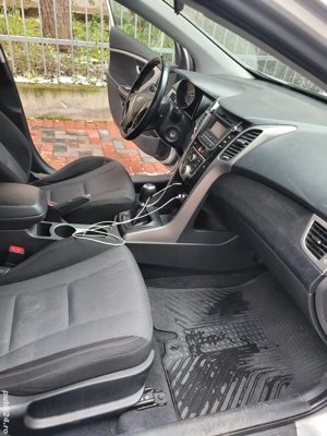 Hyundai i30, 1.6 CRDi, Diesel, 110CP, Unic proprietar - imagine 9