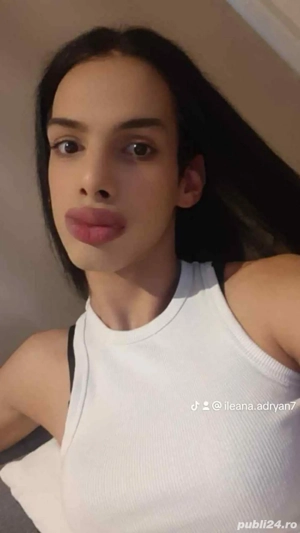 buna ma numesc iliana si sunt trasexual poze reale