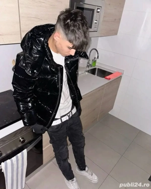 Denis 23 ani. 177 cm si 70kg. Confirmare Video. Pentru Doamne, Cupluri ms WhatsApp, Cuplu