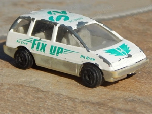 Macheta van Fix Up Pit Crew (Nissan Prairie 1991) 1:64 uzata veche - imagine 4