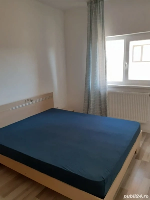 Podu ros la bulevard, garsoniera mobilata