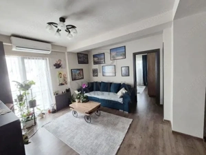 GIROC - 3 CAM - LOC. DE PARCARE - AMENAJAT MODERN - ETAJ INTERMEDIAR - ZONA LINISTITA