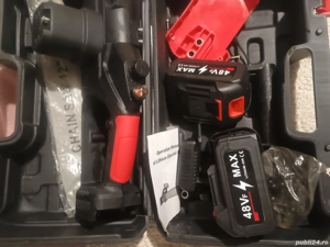 Fierăstrău electric pe baterii