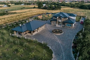 Casa exclusivista cu arhitectură unică, 320mp utili, Horodnic de Sus, Radauti