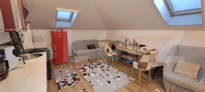 Apartament la mansarda ,cu 3 camere, 60 de mp, in zona Teilor ,parcare cu CF