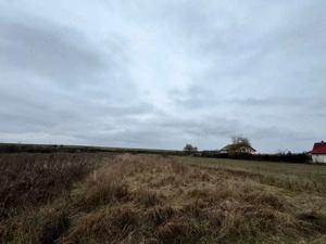 Teren 28 ari, drum principal - imagine 2