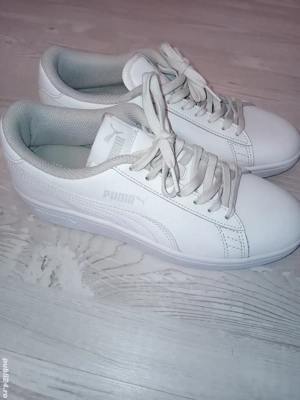 Adidasi Puma de damă nr 37.5