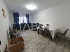 Apartament la parter 2 camere decomandate partial renovat zona Teiului