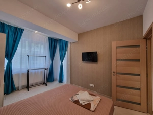 La 2 minute de mare, doua camere decomandate. - imagine 4