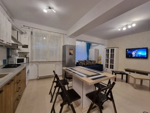 La 2 minute de mare, doua camere decomandate. - imagine 2