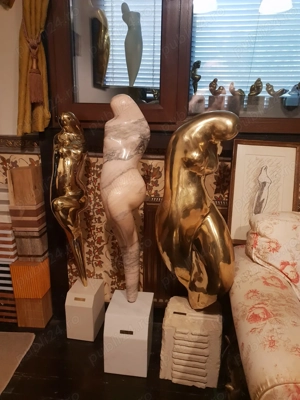 Marcel Guguianu colectie privata piese si desene investitie